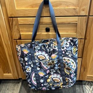 Large Vera Bradley Zip top nylon tote